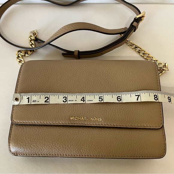 Michael Kors Jet Set Travel Pebble Leather Tan Crossbody Bag Gold Chain - Picture 13 of 14